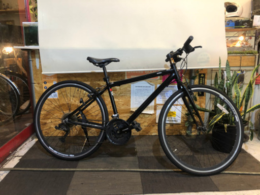 IGNIO クロスバイク　700c 3x8段