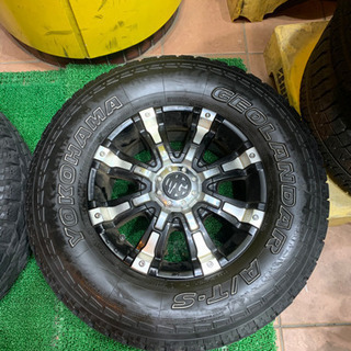 デリカ D5 クリムソンマーテルギアビースト ブラックポリッシュ タイヤ込み