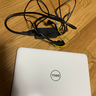 Dell Windows10ノートパソコンの画像