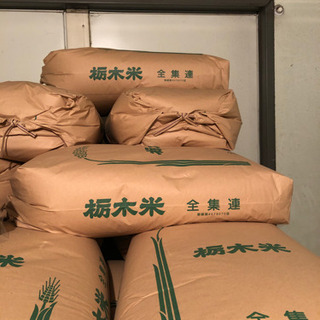 コシヒカリ、ミルキィクインのブレンド米冷めても旨い😊👍古米ですが...