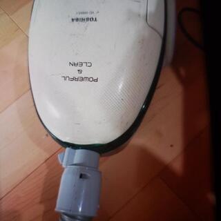 年末大掃除に向けて　よく吸いとれる　掃除機の画像