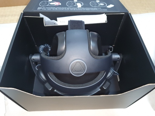 HTC VIVE デラックスオーディオストラップ付き