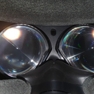 HTC VIVE デラックスオーディオストラップ付き