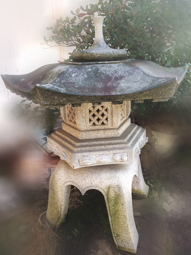 灯篭 石灯篭 御影石?【帰省時のみ取引可・引き取り限定・次回3月末でお取引可能な方】