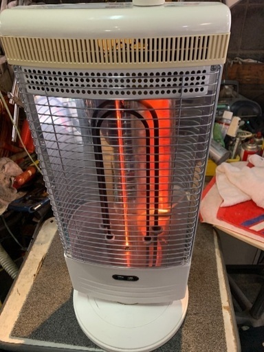 トヨトミ　遠赤速暖　ヒーター　中古　EWH-TR106