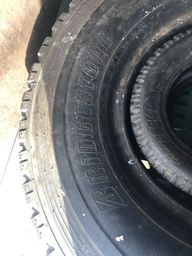 14.00R24  モーターグレーダー、ラフタークレーン等に‼︎