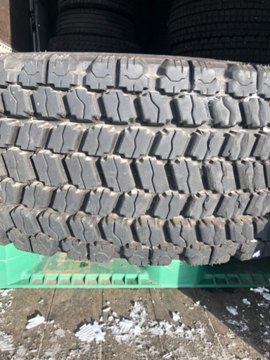 14.00R24  モーターグレーダー、ラフタークレーン等に‼︎