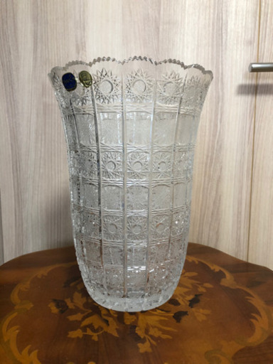 ボヘミアングラスの花瓶