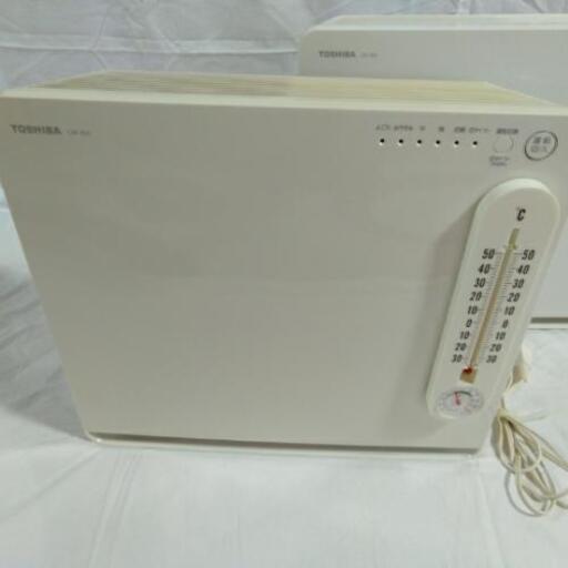 TOSHIBA 空気清浄機 温度計付1900円 温度計なし2000円