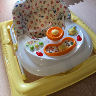 futafuta 歩行器　新古品の画像