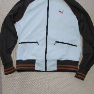 値下げ600円→400円へプーマジャージ　お安くお譲り致します。