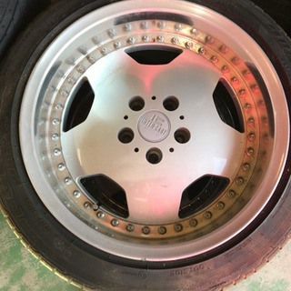 タイヤの画像