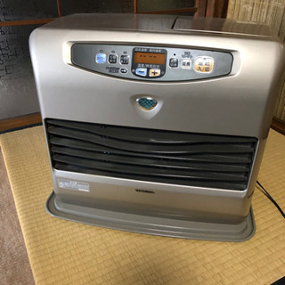 コロナファンヒーター　木造10畳　鉄筋12畳