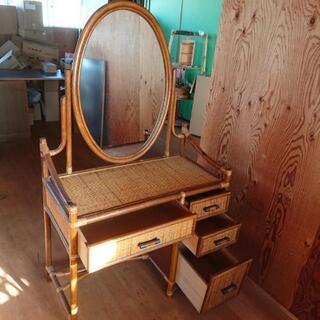 横浜 KAZAMA製 籐ドレッサー 椅子無し の画像