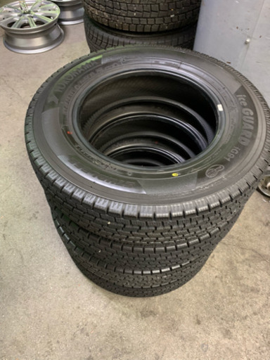 145/80r12 78n LT スタッドレス バリ溝 N-VAN等