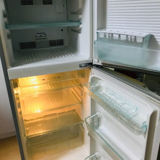 SHARP 冷蔵庫  140L 無料にしましたがデポジットが必要です。の画像
