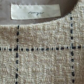 美品✨ウール65％ 袖なし 胸元切り替え薄茶系 ワンピース （M）再値下げ⤵️の画像