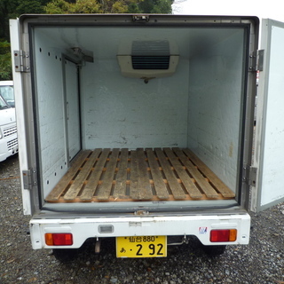 軽バン軽トラ専門店在庫50台　冷凍冷蔵車　キャリィトラック　平成21年　車検長く令和3年8月　25万円　諸費用込298,000円の画像