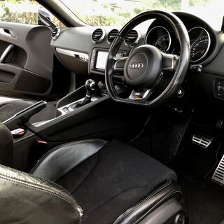 【追金+車両交換も可】TTクーペ 2.0TFSI Sラインパッケージ （8J） ちょいカスタムの画像
