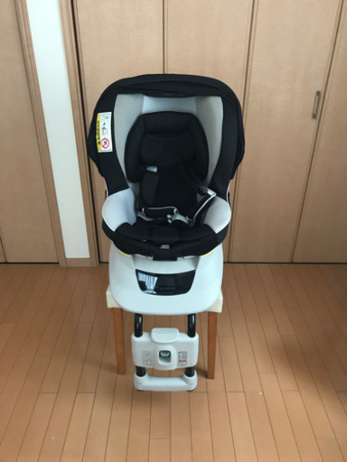 エールベベ  クルットNT プレミアム モノブラック