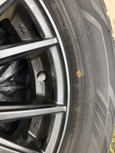 YOKOHAMA アイスガード6 205/65r15  ワンシーズン使用　美品
