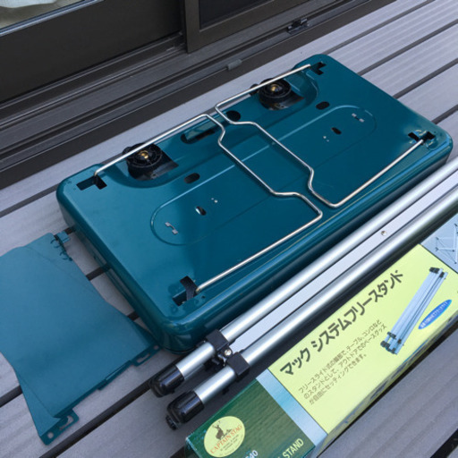 オマケ付き　ツーバーナーコンロ  コールマン鉄板　システムスタンド　CB缶　ガスコンロ　バーベキュー　キャンプ　アウトドア バーナー