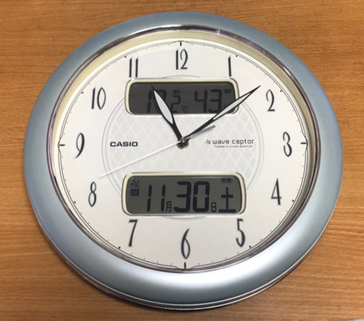 CASIO wave ceptor 電波時計  (中古品)