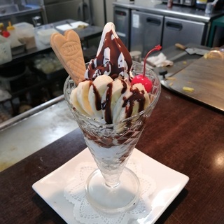 飲食店(お好み焼き)でのホールスタッフ募集の画像