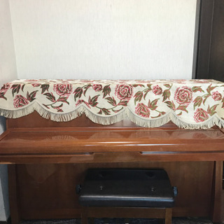 中古　アップライトピアノ　まだ弾けます