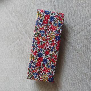 【交渉中】JINS×LIBERTY限定非売品のメガネケースとメガネ拭きの画像