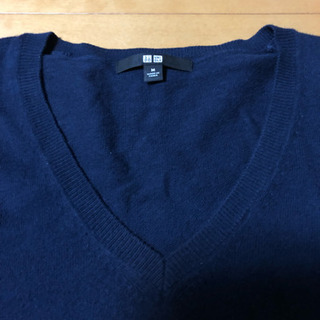 紺色Vネックセーター Mサイズ の画像