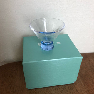 ※無料にしました 【未使用】綺麗なガラスのおちょこの画像