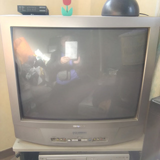ブラウン管テレビ　25インチ