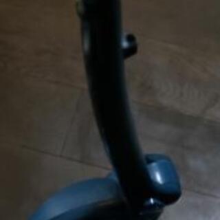 掃除機0円　東芝紙パックスティッククリーナーVC-Y10R　若干癖あり（本文参照）紙パック付きの画像