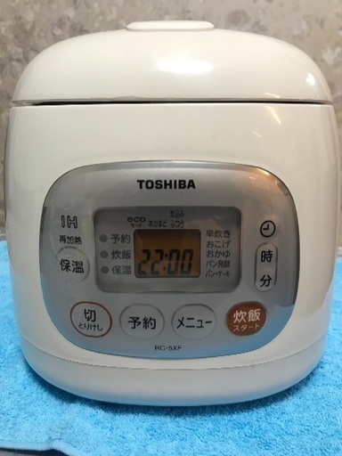 取引中2014年製ピュアホワイト東芝IH保温釜3合炊き美品