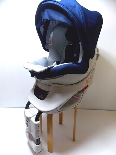 ●○送料無料！ (エールベベ) チャイルドシート/フード付きｂｙカーメイト○●