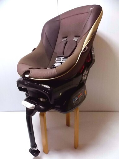 ○送料無料 回転対座！ (Combi) チャイルドシート/レッグサポート付き○