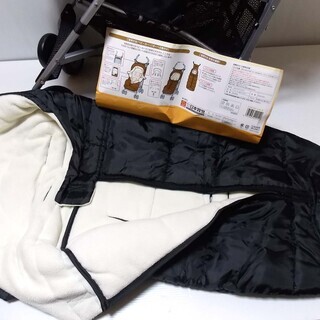 ●○ 送料無料！ (MACLAREN）ベビーバギー/フットマフ付き ○●の画像