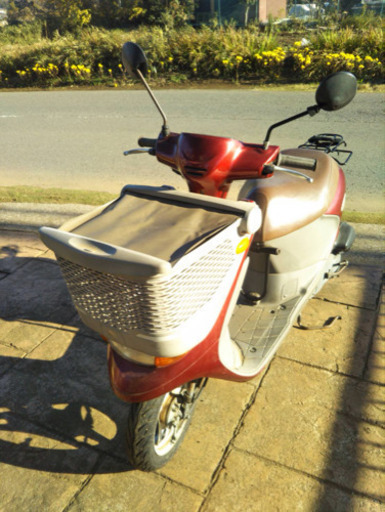 スズキ レッツ バスケット 赤