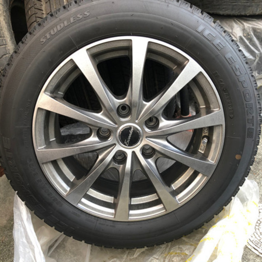 スタッドレスタイヤ185/60R15