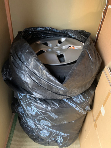 スタッドレスタイヤ ホイール付き 4本セット