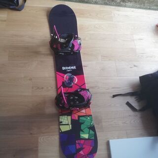 SALOMONスノーボード140センチちょっと