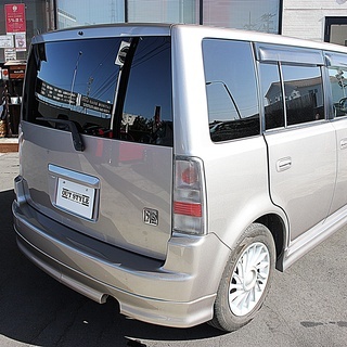 トヨタ　bB　1.3S　Wバージョン　ワンオーナー　車検整備付き　清掃済の画像
