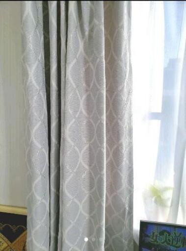 カーテン（ライトグレー）遮光2級 135cm、他178cmあり