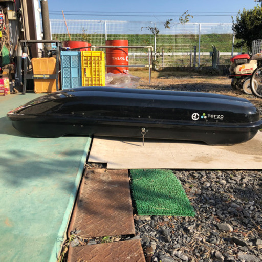 TERZOルーフボックス　inno XS400