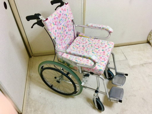キキララ車椅子