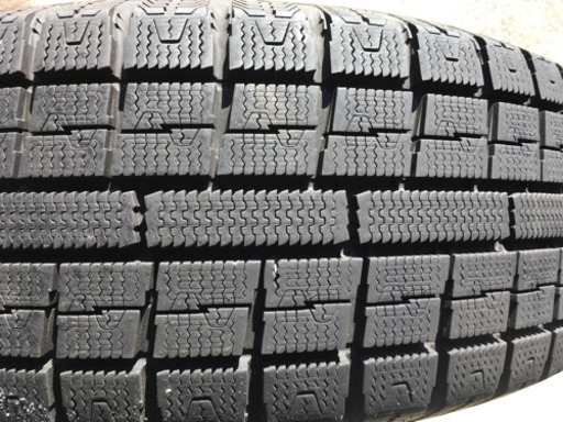 スタッドレス＆アルミホイール4本セット中古、ワンシーズンのみ使用
