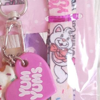 新品✨『YAM YAMS』スウィングキーチェーン&ネックストラップ　値下げの画像