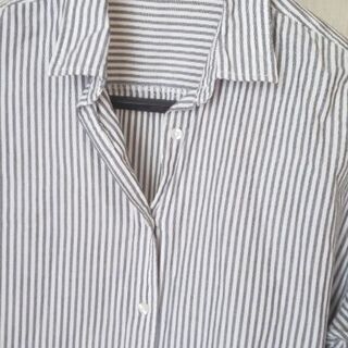 綿100％  GUクレーストライプの七分丈シャツ  （M）