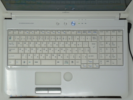 ノートパソコン Fujitsu AH56/C 新品SSD 新品バッテリー WIN10 64bit(中古)